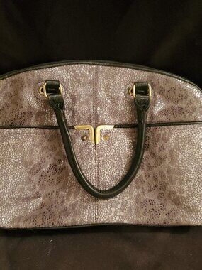 GUC Bueno Shiny Light Leopard Print Purse
